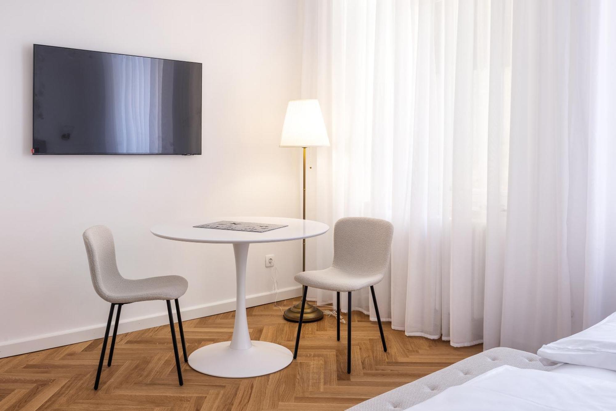 Urban Nest Wolfova By The Triple Bridge Lubiana